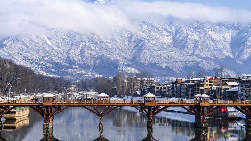 5 Beautiful Places in Kashmir to Visit