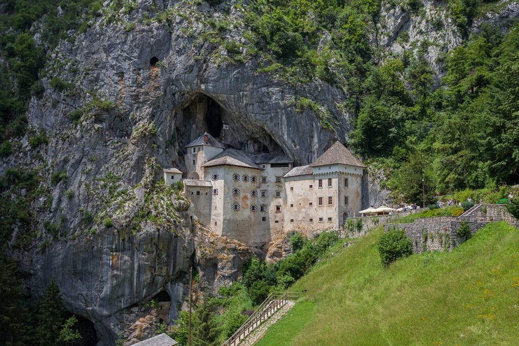 Predjama Castle ,slovenia