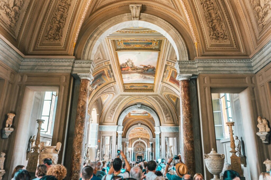Leonardo da Vinci'S masterpiece at the Louvre Museum