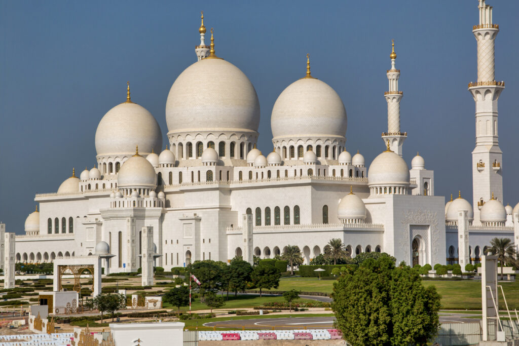 Abu Dhabi: The Luxurious and Cultural Capital